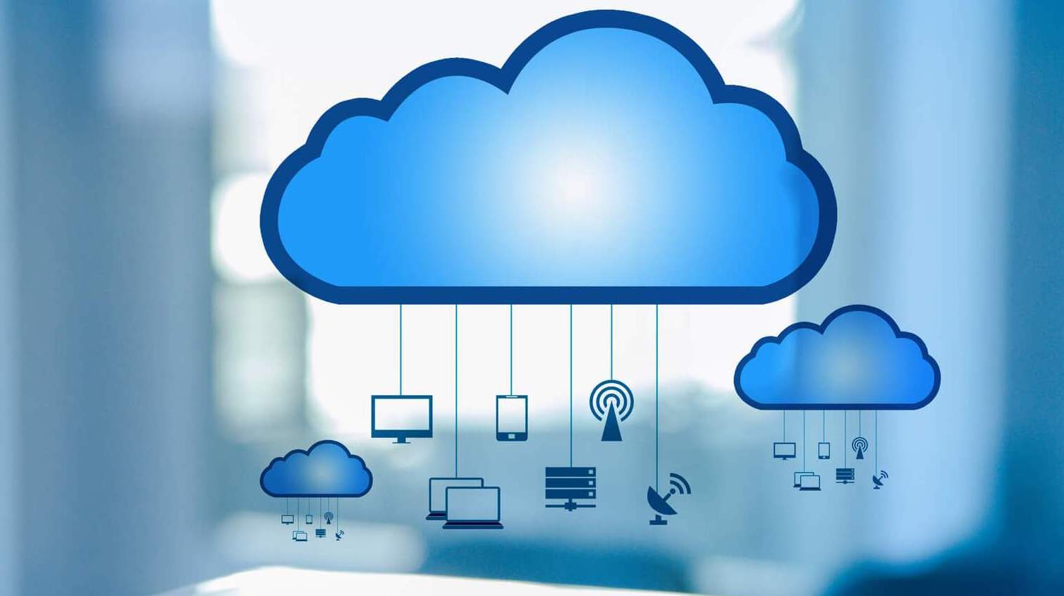 O Cloud Computing gera flexibilidade graças ao armazenamento adaptável e apresenta diferenciais que simplificam a gestão e o acesso aos dados.