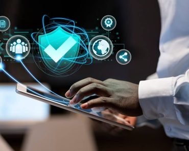 A solução da Commvault transforma a maneira como as empresas lidam com a resiliência cibernética, trazendo simplicidade e agilidade às operações críticas.