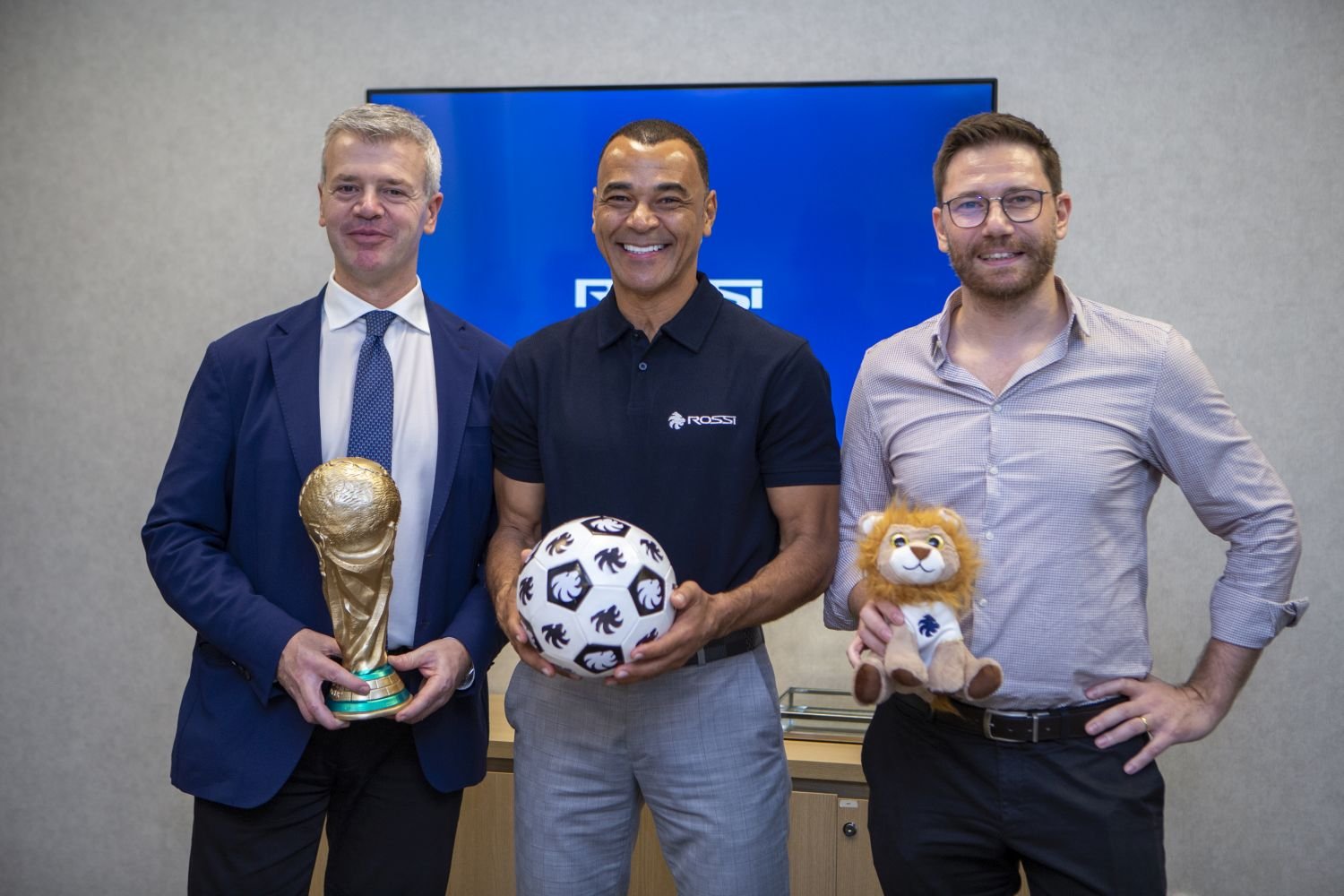 A parceira da Rossi com Cafu marca uma fase de investimentos para elevar o valor percebido da marca e estreitar laços com parceiros de Automação e Segurança