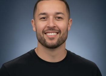 Bruno Bordignon, da VIGIy TP-Link, mostra que a segurança dos sistemas de câmeras também depende da proteção oferecida pelo fabricante.