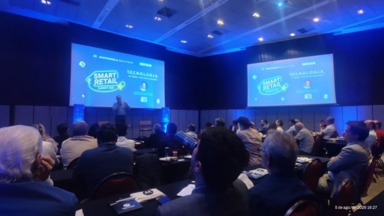 Smart Retail Summit A odisseia do varejo inteligente
